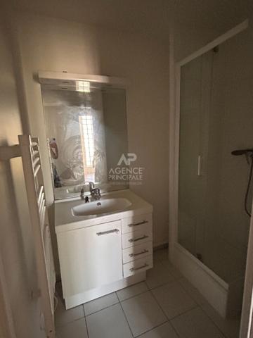 Appartement Maisons-laffitte 3 pièce(s) 38.29 - hyper centre - marché - terrasse-parking sous sol €300 000 ** - Référence 4710