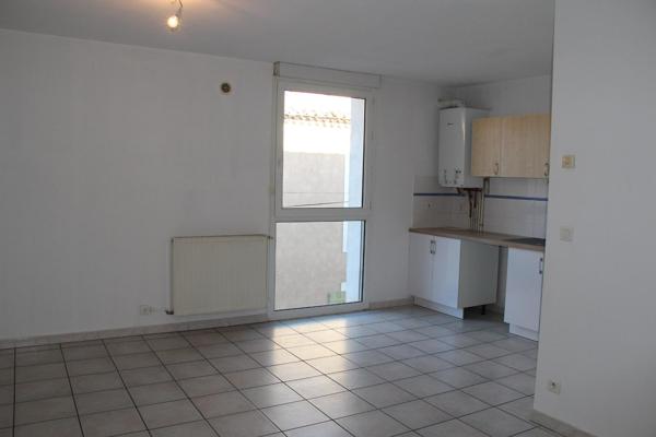 BEL APPARTEMENT EN CENTRE VILLE AVEC 1 PARKING + CAVE+ CLIM - ASCENSEUR