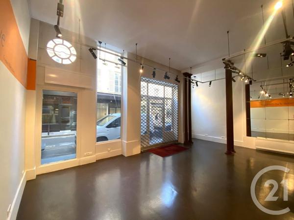 Appartement Autre à vendre  3 pièces - 72 m 2   PARIS  - 75007