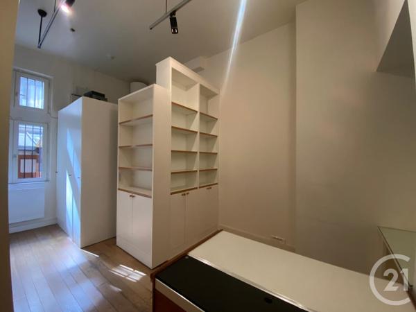 Appartement Autre à vendre  3 pièces - 72 m 2   PARIS  - 75007