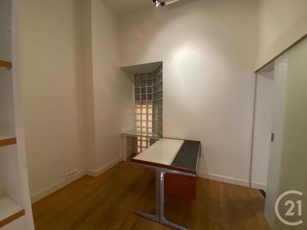Appartement Autre à vendre  3 pièces - 72 m 2   PARIS  - 75007