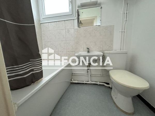 Location Studio 14.6 m² - LES PASSEREAUX Dijon 21000