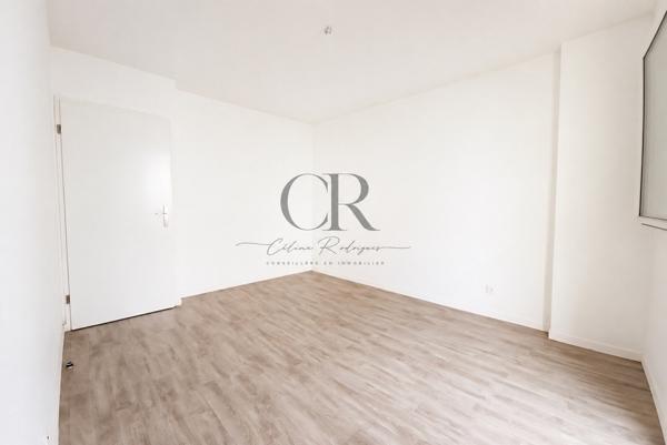Appartement à 93190 (93190)