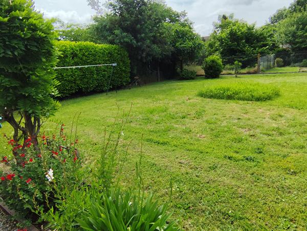 Fonbeauzard Terrain constructible de 290 m2 secteur résidentiel