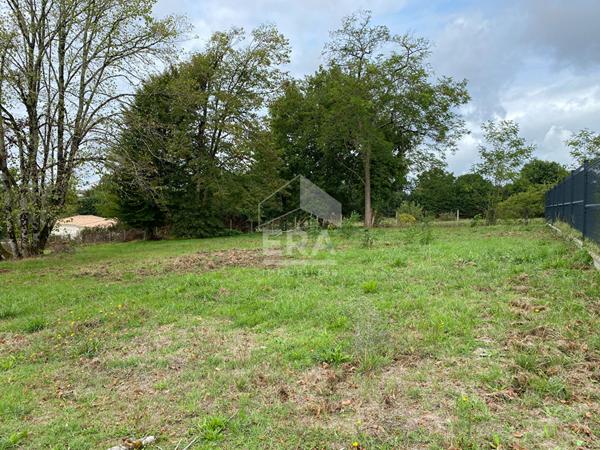 A Vendre terrain constructible proche Hôpital à TRELISSAC (24000)