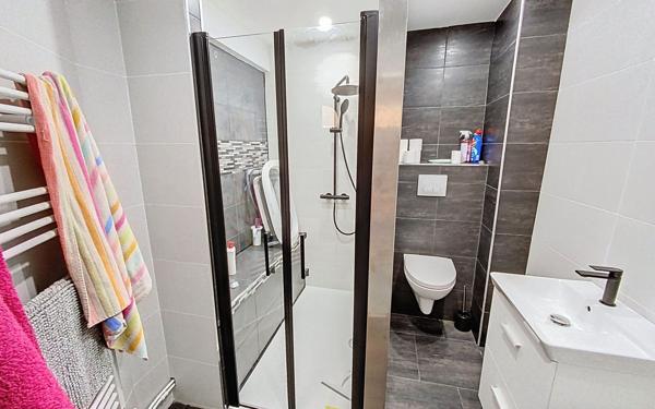 Maison à vendre    4 pièces •  Tours