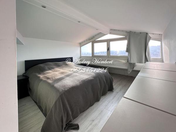 MANOSQUE centre, luminosité et charme intemporel pour ce DUPLEX de 73 m² avec de beaux volumes