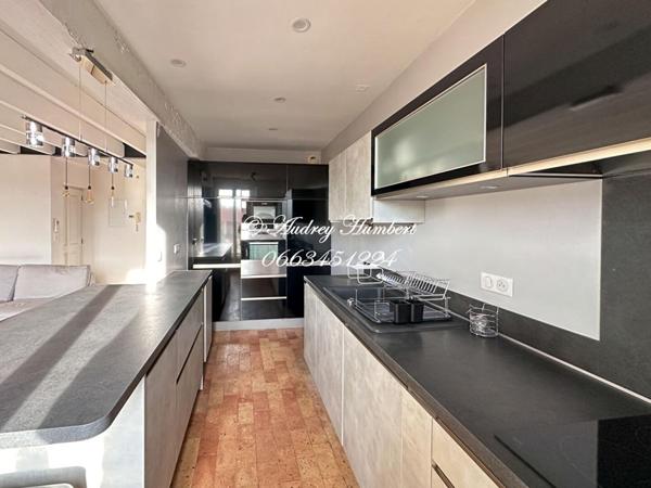 MANOSQUE centre, luminosité et charme intemporel pour ce DUPLEX de 73 m² avec de beaux volumes