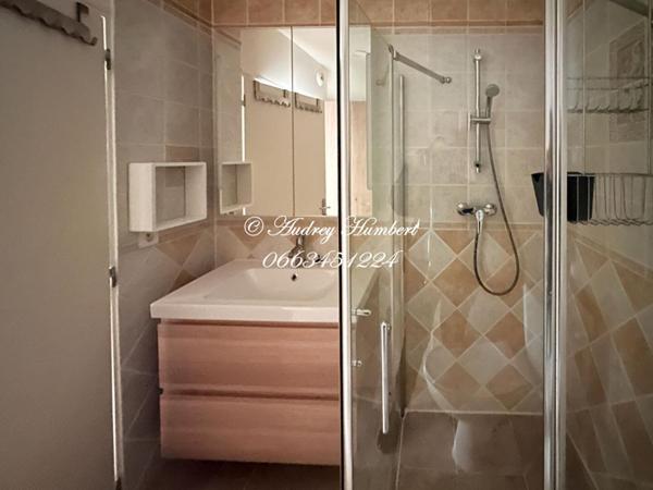 MANOSQUE centre, luminosité et charme intemporel pour ce DUPLEX de 73 m² avec de beaux volumes