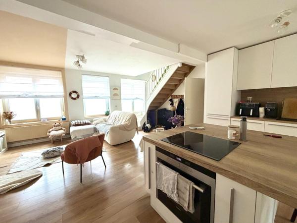 Maison de 185m², 4 chambres et jardin.