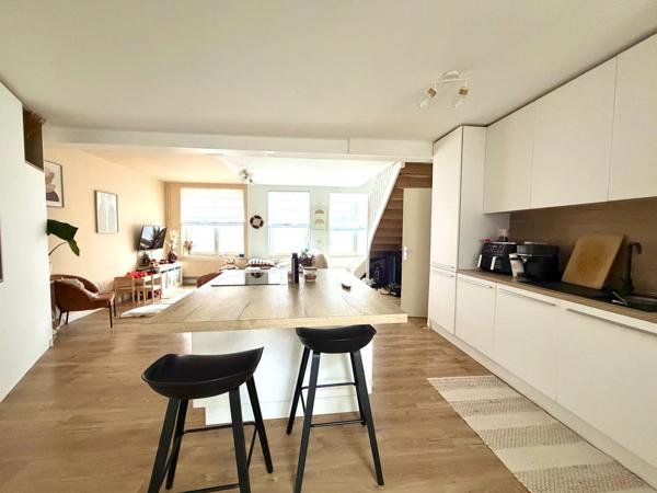 Maison de 185m², 4 chambres et jardin.