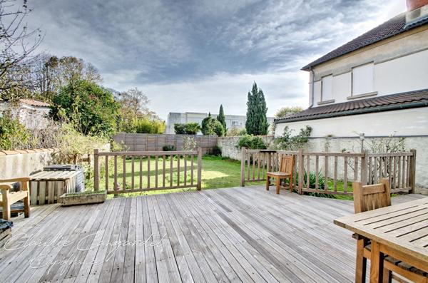 Maison à vendre 6 pièces LA ROCHELLE (17), quartier prisé La Genette