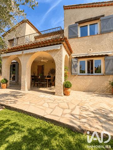 Maison à vendre 6 pièces 161 m² Vence