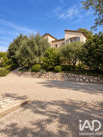 Maison à vendre 6 pièces 161 m² Vence