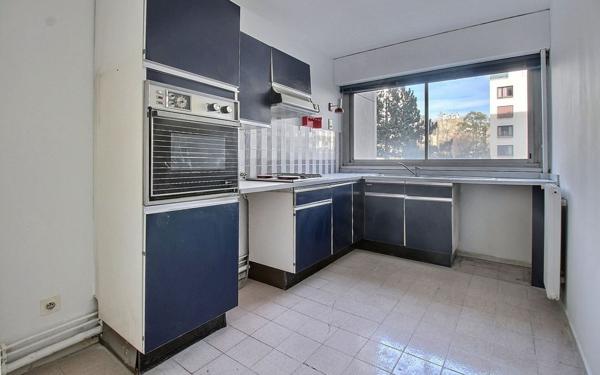 Appartement à vendre    2 pièces • 51,97 m2 Paris 15