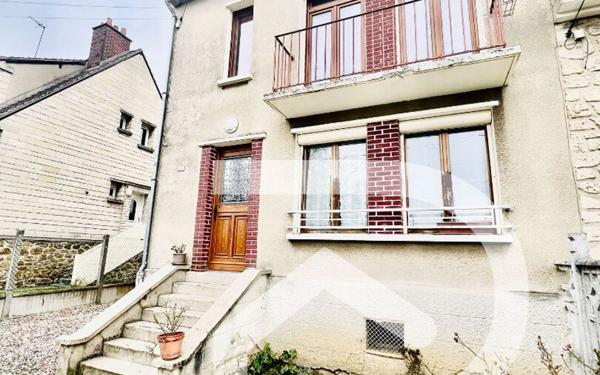 Maison à vendre    5 pièces •  Persan