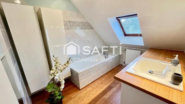 SUPERBE TRIPLEX 4P ENTIREMENT RENOVE