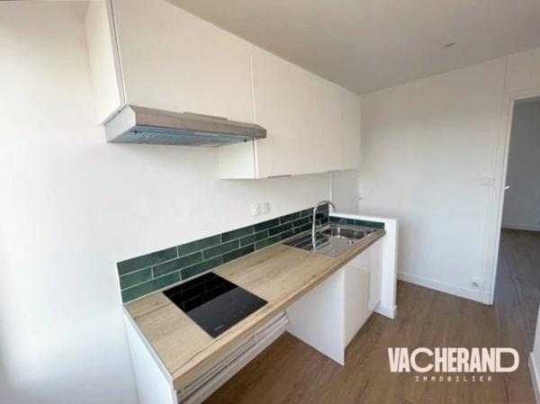 243 RUE DU LONG-POT