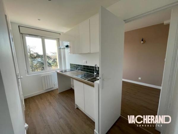 243 RUE DU LONG-POT