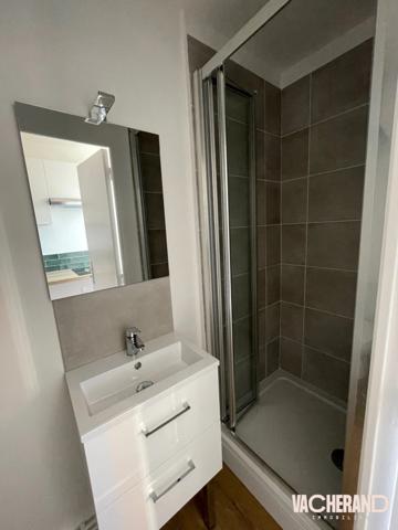 243 RUE DU LONG-POT