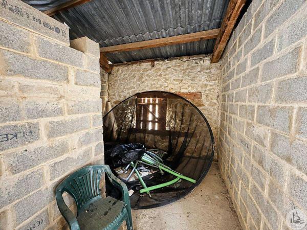 Grange à rénover avec dépendance