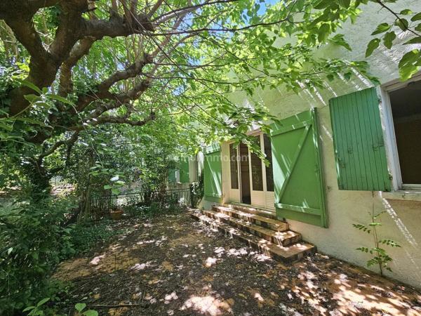 Vente                                                      Villa
                        
                     7 pièces                      200 m2                     à Draguignan