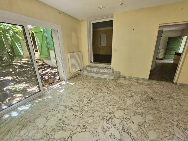 Vente                                                      Villa
                        
                     7 pièces                      200 m2                     à Draguignan