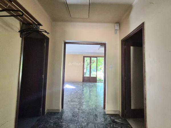 Vente                                                      Villa
                        
                     7 pièces                      200 m2                     à Draguignan