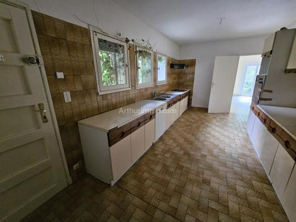 Vente                                                      Villa
                        
                     7 pièces                      200 m2                     à Draguignan