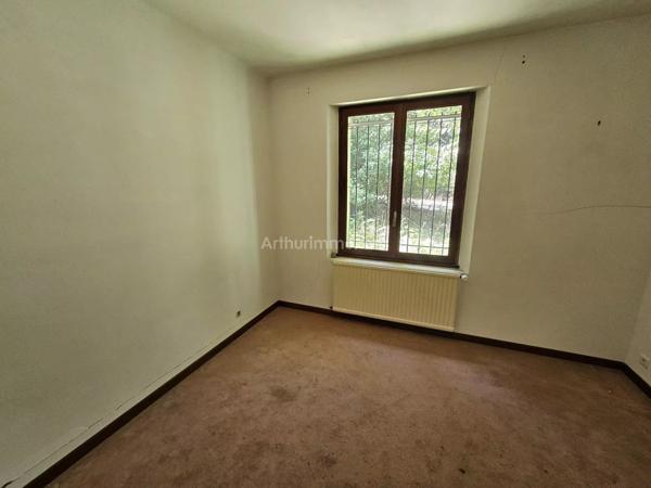 Vente                                                      Villa
                        
                     7 pièces                      200 m2                     à Draguignan
