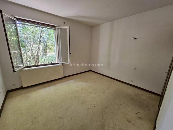 Vente                                                      Villa
                        
                     7 pièces                      200 m2                     à Draguignan