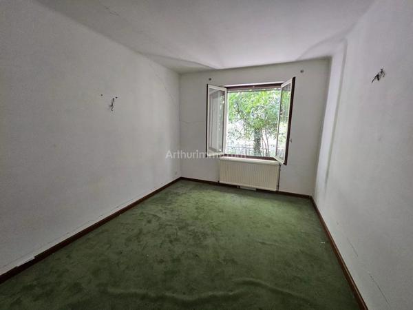 Vente                                                      Villa
                        
                     7 pièces                      200 m2                     à Draguignan