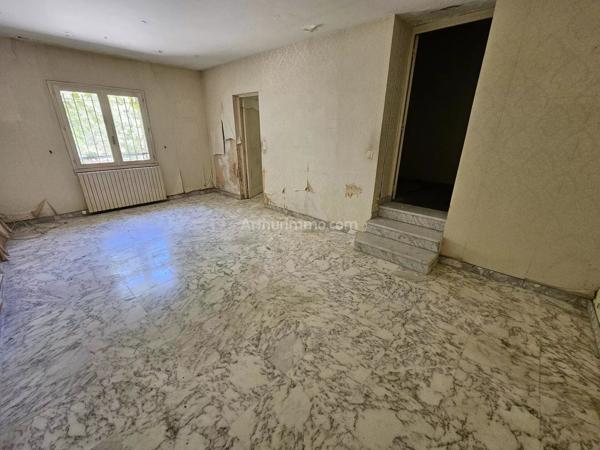 Vente                                                      Villa
                        
                     7 pièces                      200 m2                     à Draguignan