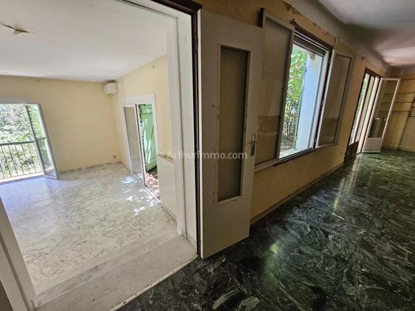 Vente                                                      Villa
                        
                     7 pièces                      200 m2                     à Draguignan