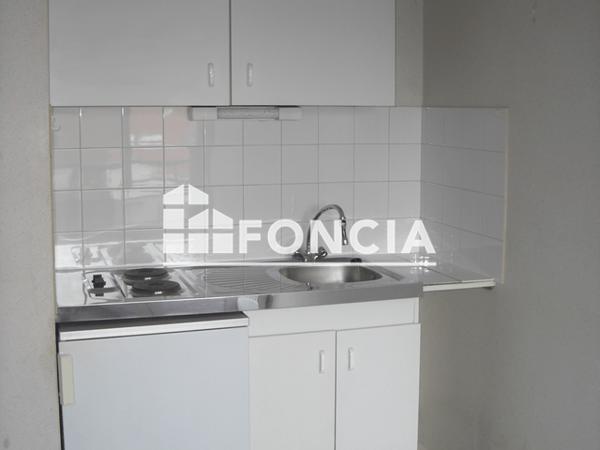 Location Studio 18.5 m² - 36 BOULEVARD DES BELGES La Roche Sur Yon 85000