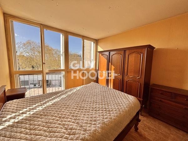 MAIRIE DE SAINT-OUEN - 2 PIÈCES - 50M² - BALCON - PARKING