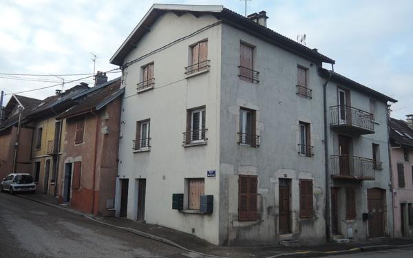 Appartement à vendre    4 pièces • 70,93 m2 Belley