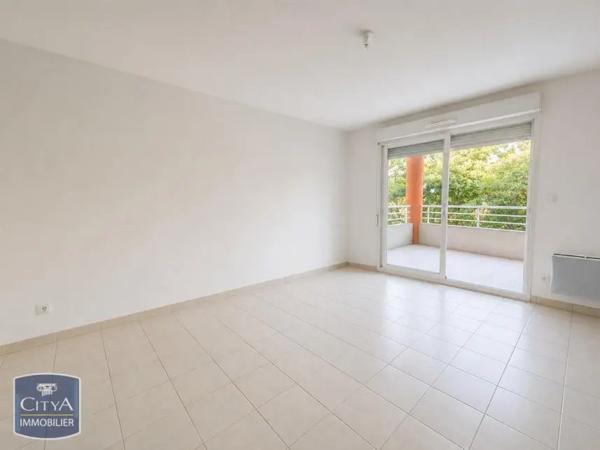 Appartement à louer 3 pièces 55.1m² Nîmes (30900)