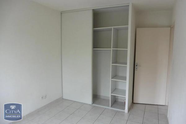Appartement à louer 3 pièces 55.1m² Nîmes (30900)