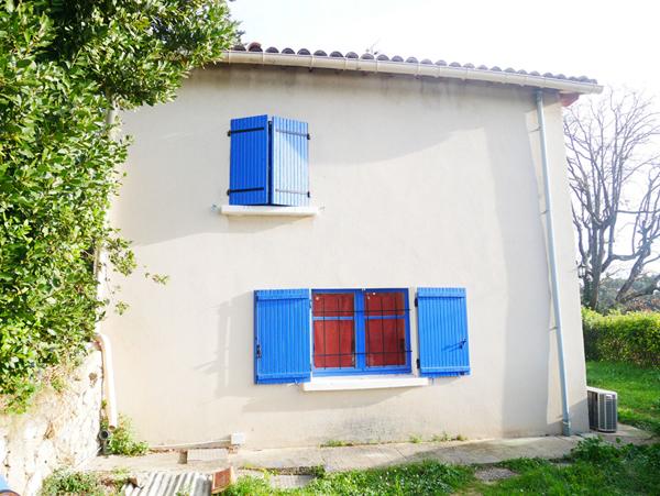 Maison Aix En Provence 96 m2 sur parcelle de terrain de 2393m2