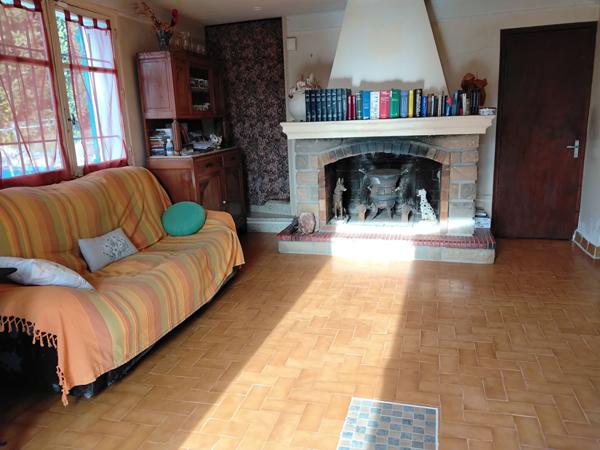 Maison Aix En Provence 96 m2 sur parcelle de terrain de 2393m2