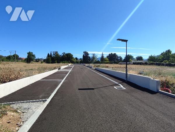 Terrain constructible 892 m²