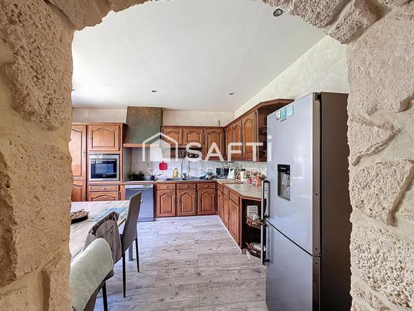 Maison en Pierre avec dépendances Brie
