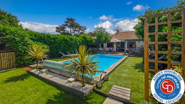 Villa rénovée avec 3 chambres avec piscine