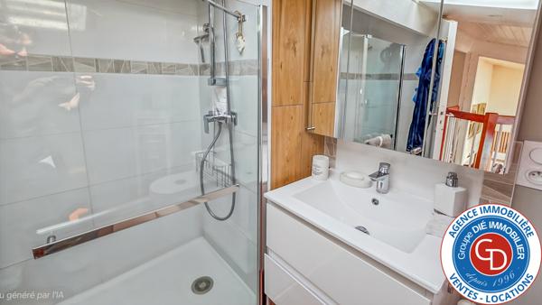 Villa rénovée avec 3 chambres avec piscine
