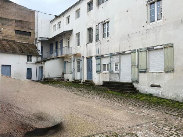 58 m2 Appartement 3 pièces + cuisine plein centre DPE D