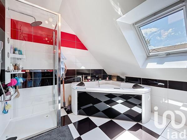 Maison à vendre 6 pièces 135 m² Osny