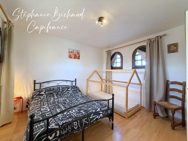 Maison à vendre 5 pièces THEZE (04) 1465 m² TERRAIN PISCINE