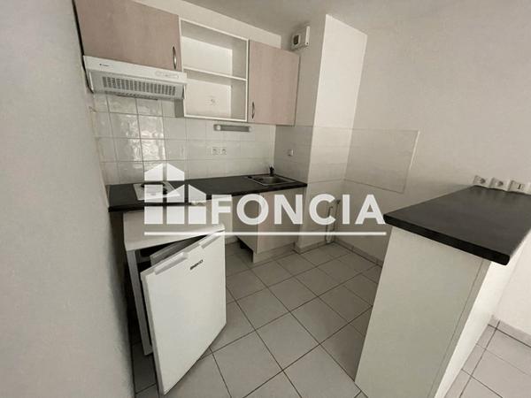 Location Appartement 2 pièces 46.28 m² - 95 RUE DE BOUTIERS Cognac 16100
