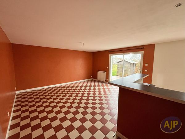 Location maison Chaniers : 859 € - AJP Immobilier Saintes